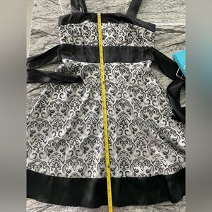 Speechless Black and silver Babydoll Jacquard A-shape Dress, size 7, belted